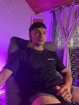 ArturoCardona_'s Webcam Show