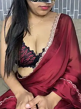 escape_with_me Adlı Modelin Canlı XXX Sohbeti