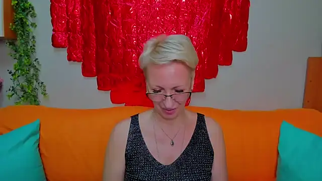 دردشة iamyourdream89 الجنسية المباشرة