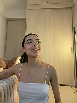 ZaraLuuv Show Webcam