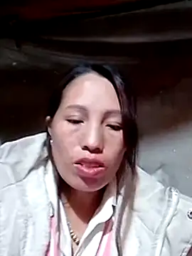 Gummiesu 现场XXX聊天