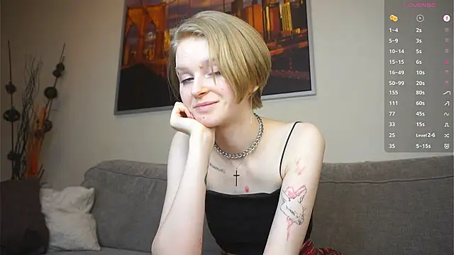 ToyaPletz Adlı Modelin Canlı XXX Sohbeti