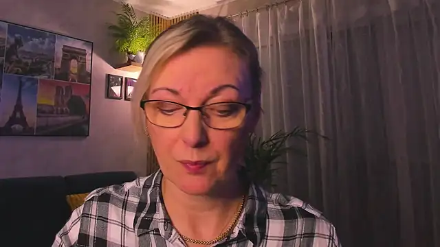 Онлайн чат XXX vanessa_chat