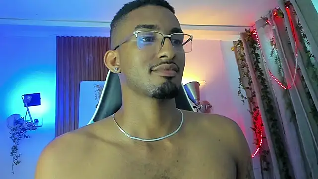 Darwin_mayo's Webcam Show