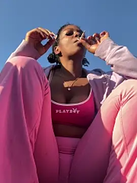 Chatroom XXX en direct de mochamimi