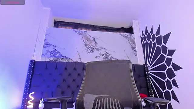 JacksonMuller_ Adlı Modelin Canlı XXX Sohbeti