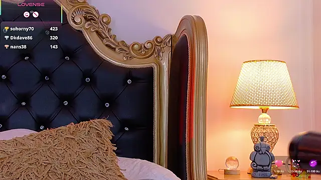 AdelinaVans' Live XXX Chat