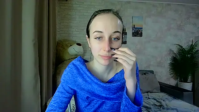 Anika_bloom Chat XXX in diretta