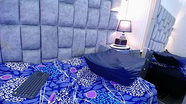 Chatroom XXX en direct de violet_angel13