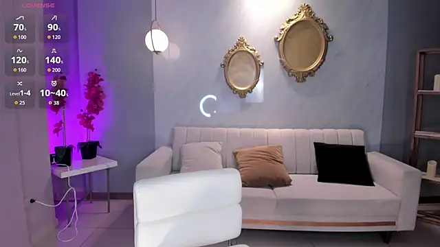 Chatroom XXX en direct de NiaHolland