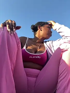 Pokazy przed kamerką – mochamimi