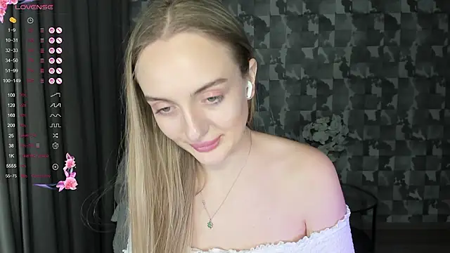 A_delina live XXX chat