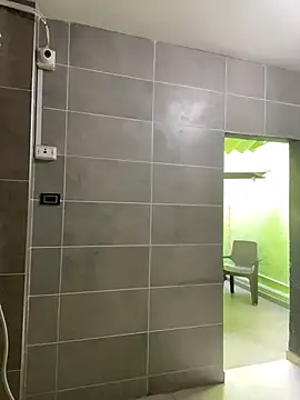 Missy_22_ Show in webcam