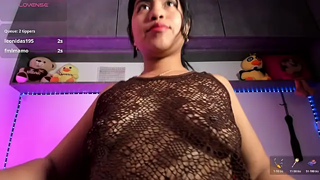 دردشة vickylatina_ الجنسية المباشرة