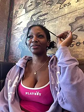 Chat XXX en directo de mochamimi