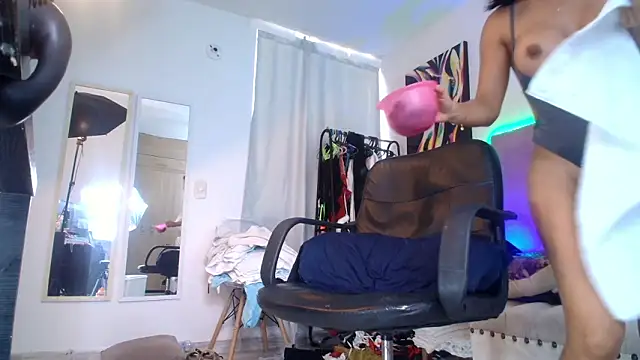 lizzy_squirt's Live XXX Chat