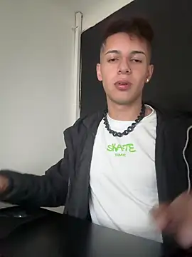 Chat XXX Live YEICK-17