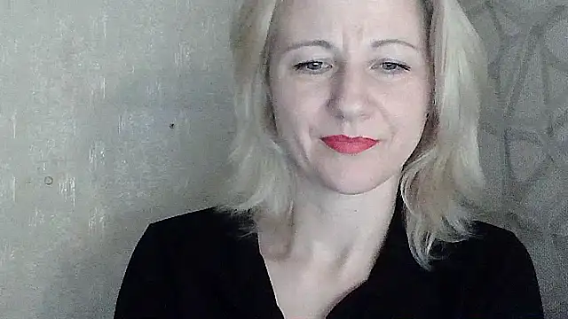 Katerina-Kissa 在線直播表演