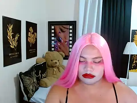 TSbrianaHugeCock Adlı Modelin Web Kamerası Şovu