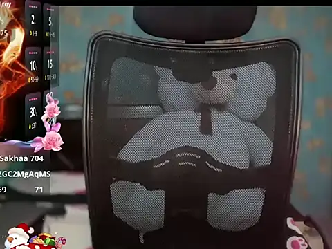 naughty_nazara élő XXX-chatje