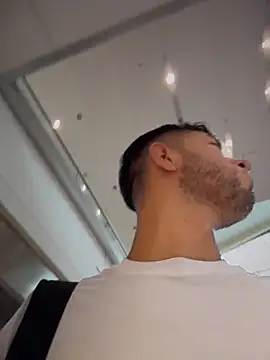 liam_bronw Show Webcam