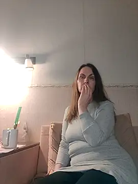 Evelina_cute Webcamshow