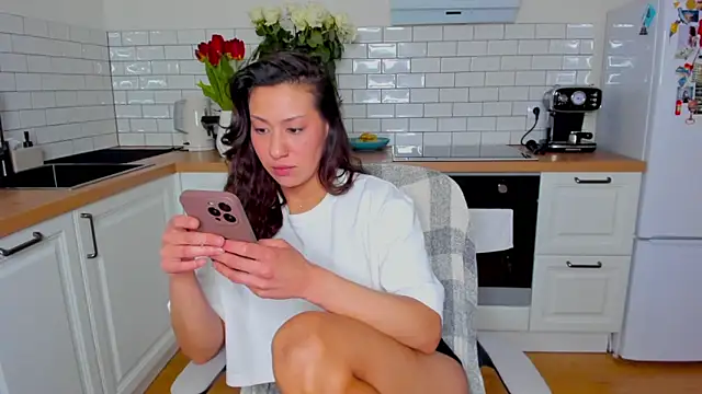 FieryHeart Adlı Modelin Canlı XXX Sohbeti