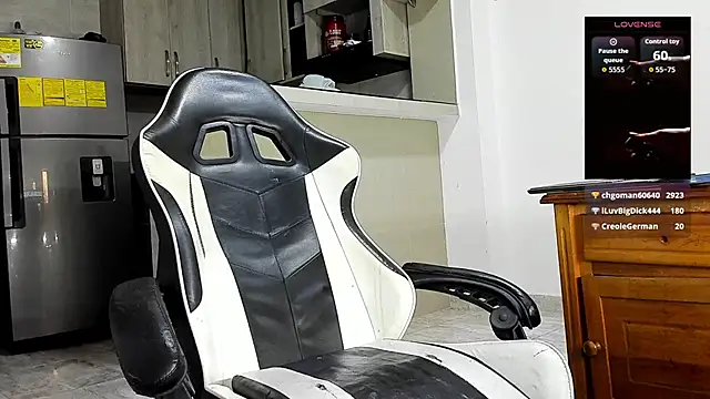 YeremiBrowm's Webcam Show