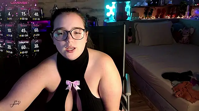 Chat +18 de Kimberly-Caprice ao vivo