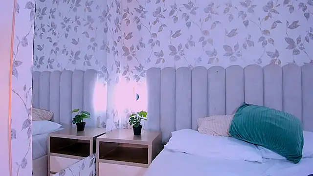 sashadelgado: απευθείας συνομιλία ΧΧΧ