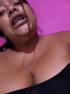 Chinita2004 Adlı Modelin Web Kamerası Şovu