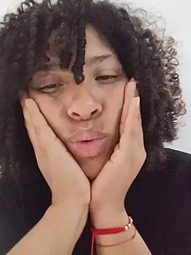 Chat +18 de DannaBerry ao vivo