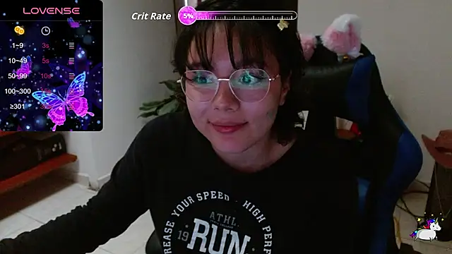 Chat XXX en directo de TRIXIE_TANG28