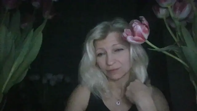 AidaRay Chat XXX in diretta