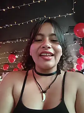 Yaya_watson Chat XXX in diretta