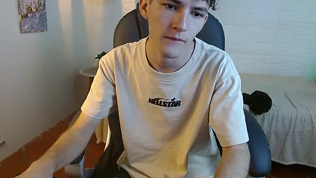 Вебкам-шоу trevor_mob