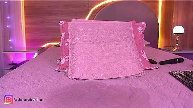 danna_berlin_ – Naživo XXX chat