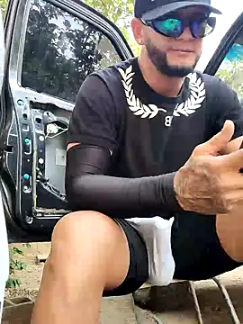 XXX chat uživo modela PIGHIGHDIRTY_p0