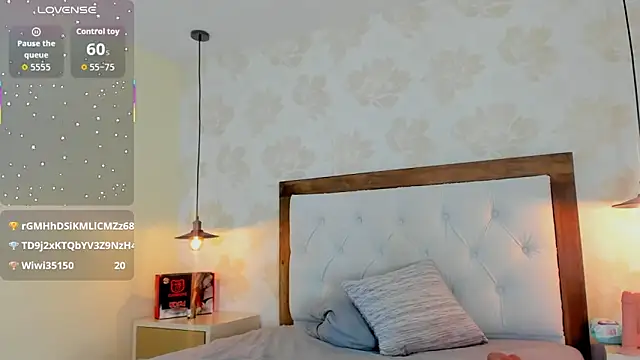 IRISCLARK1's Live XXX Chat