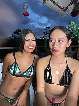 l0lita_emi's Live XXX Chat