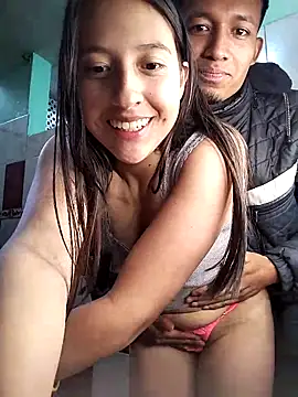 MaskedLatinaX's Live XXX Chat