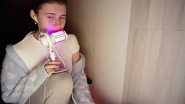 KristinaScott's Webcam Show