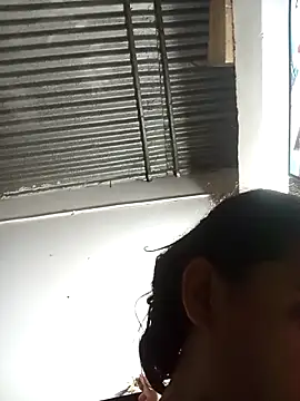 Andreita_95 即時 XXX 聊天