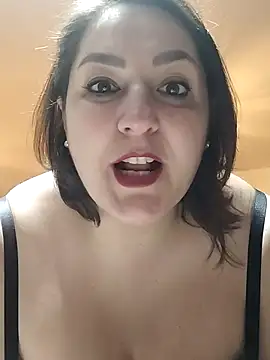 italianboobsのライブXXXチャット