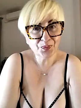 Pumabionda 即時 XXX 聊天