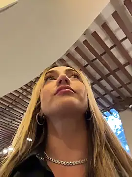 Ninabigtitied – webcam-show