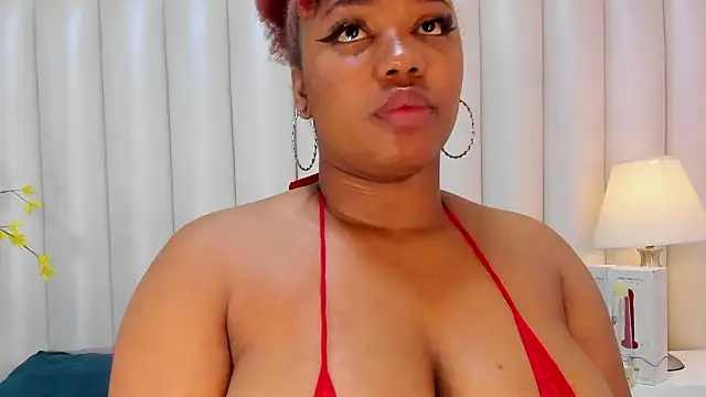 Chat XXX en directo de BrendaFernandez_