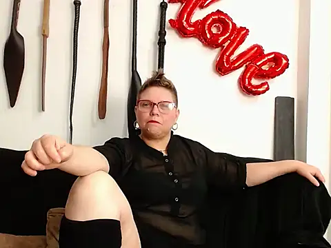 Chat XXX en directo de Leah_R