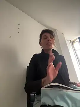 دردشة ImCrazzy الجنسية المباشرة