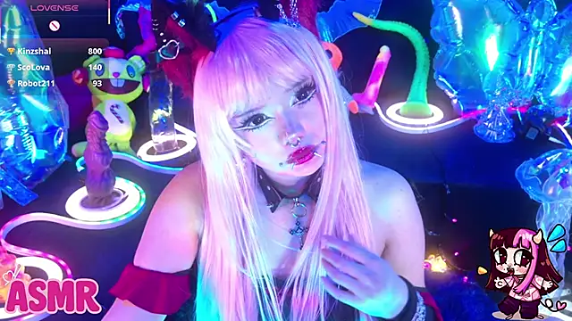 LaytonBox live XXX chat